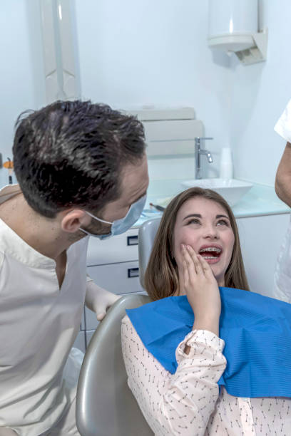 Best Weekend Emergency Dentist in Flora, IN